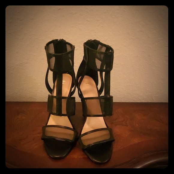 Nicole Miller Shoes - Nicole Miller sandals